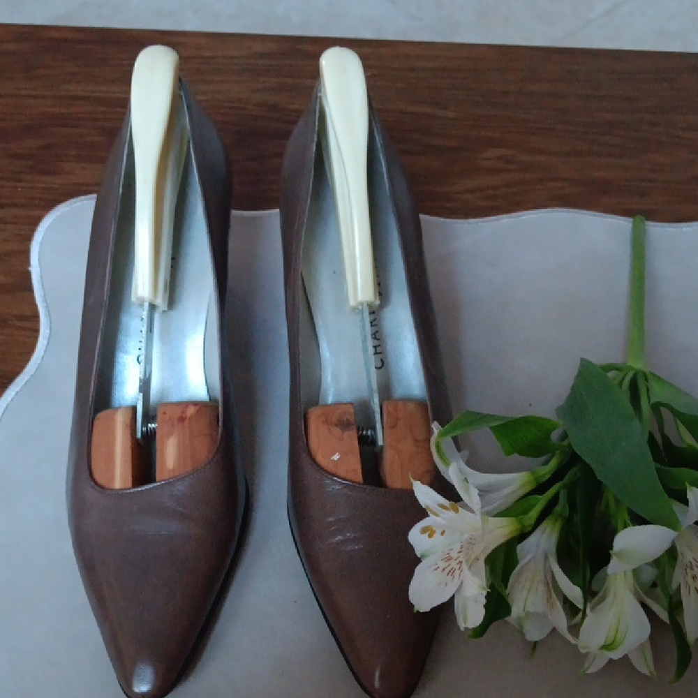 Charles Jourdan Taupe Pump 7.5M.Vintage - Picture 2 of 8